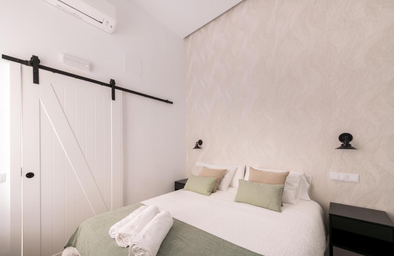 Apartmán Loft Retiro Madrid Exteriér fotografie